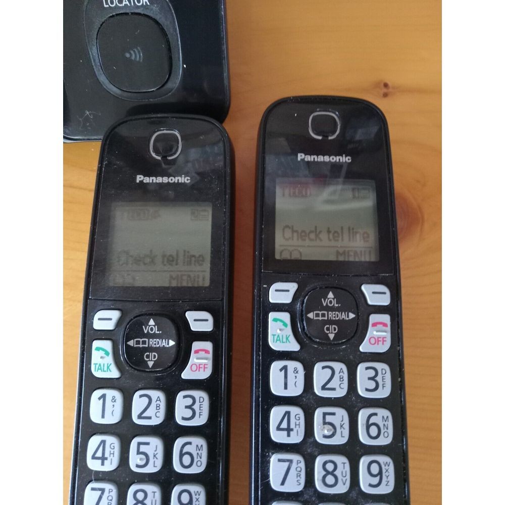Panasonic Cordless Phone 3 Handsets  KX-TGD813B Black Telephone